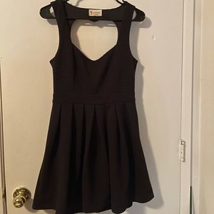 Latiste Heart shaped textured dress